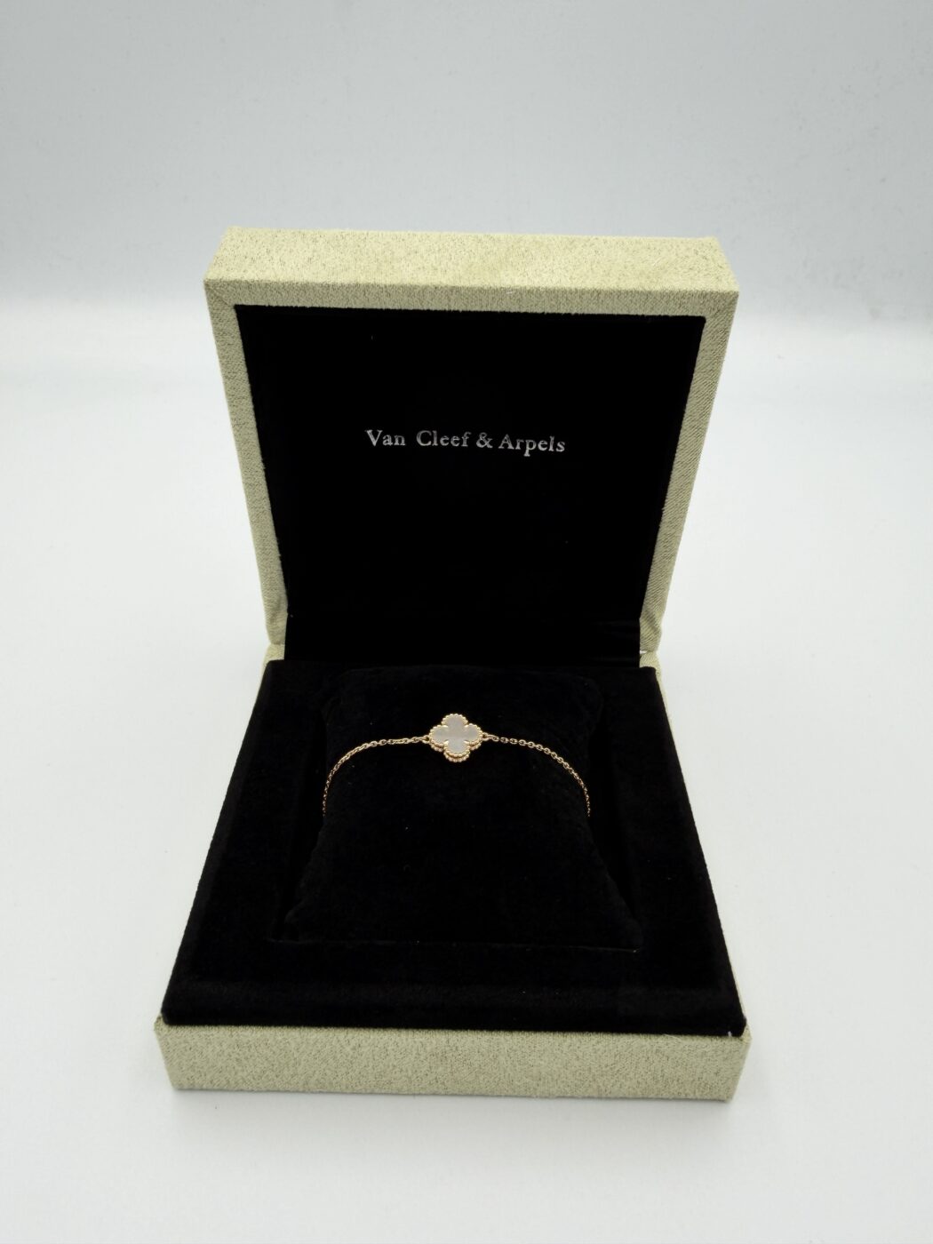 img_6899 Van Cleef Alhambra - Image 1